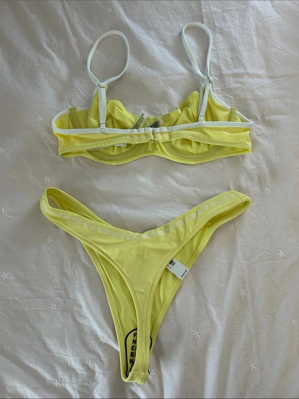 NWT PINK x Frankie’s Bikini Buttercup Set